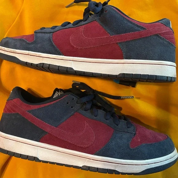 Nike | Shoes | Nike Sb Dunk Low Pro Obsidian Team Red | Poshmark display picture 3